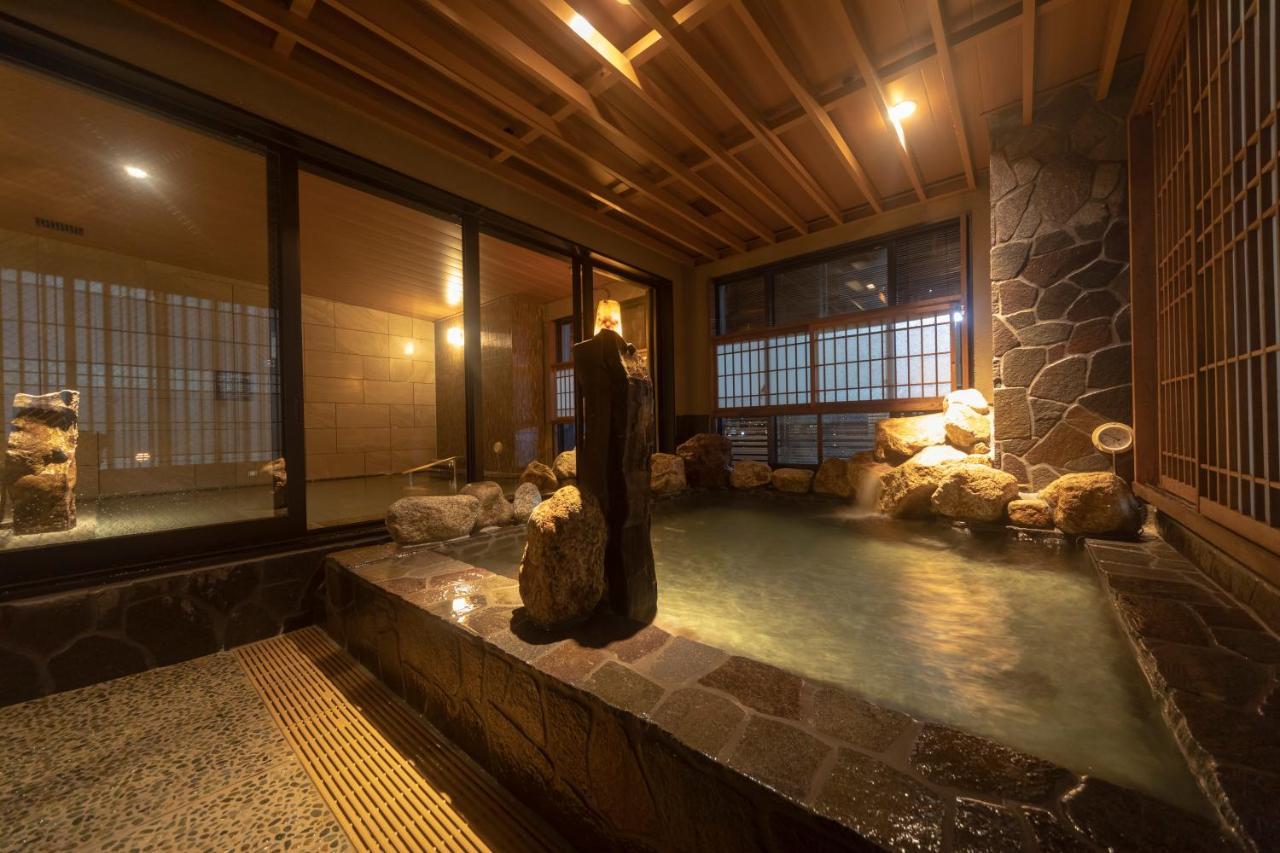 Dormy Inn Premium Namba Annex Natural Hot Spring Ósaka Exteriér fotografie